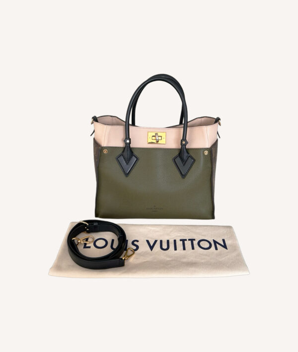 Louis Vuitton On My Side Laurier