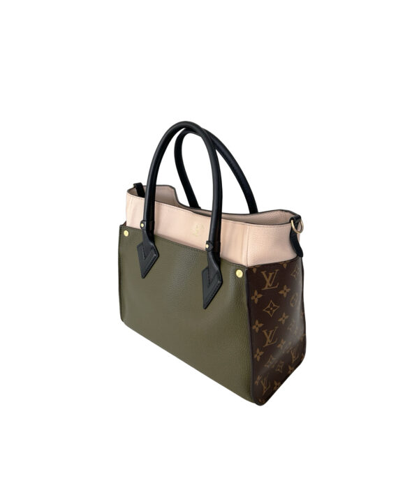 Louis Vuitton On My Side Laurier