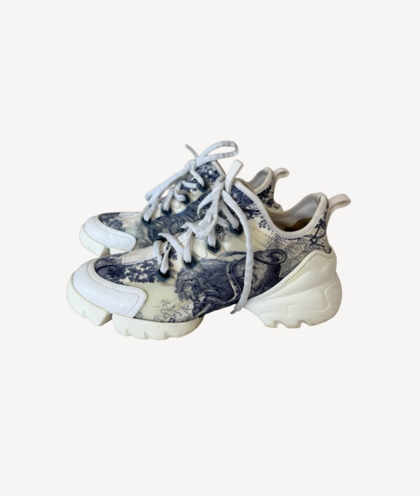 Christian Dior D‑Connect trainer in white and navy with Toile de Jouy palm motif and chunky sole